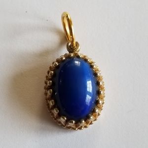 Vintage Avon blue pendant gold tone dainty small